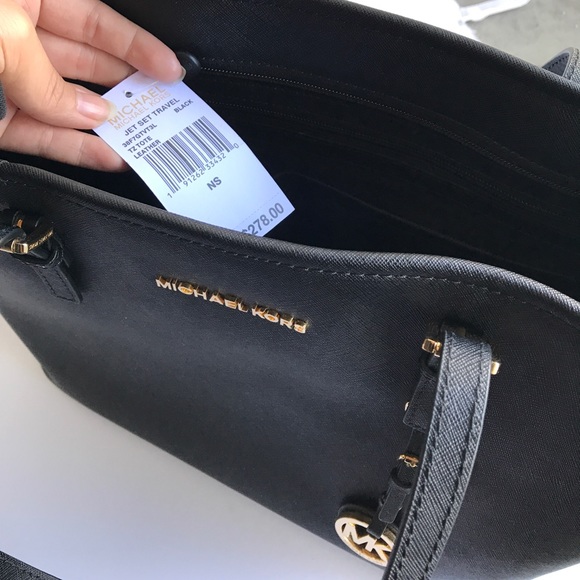 Michael Kors Handbags - Black Michael Kors Tote Bag!